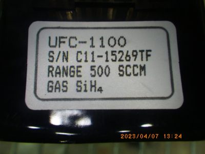 マスフローコントローラー（MFC） UFC-1100 写真2