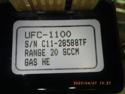 マスフローコントローラー（MFC） UFC-1100 写真2