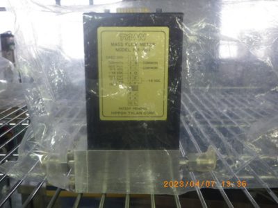 マスフローコントローラー（MFC） FM-861 写真1