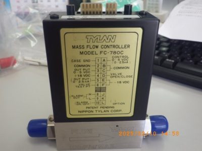マスフローコントローラー（MFC） FC-780C 写真2