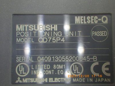 シーケンサー QD75P4 写真2
