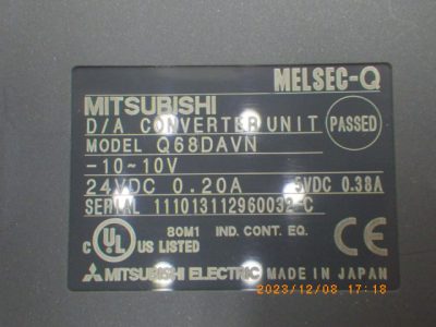 シーケンサー Q68DAVN 写真2