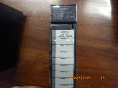 シーケンサー IC693ALG392B 写真1
