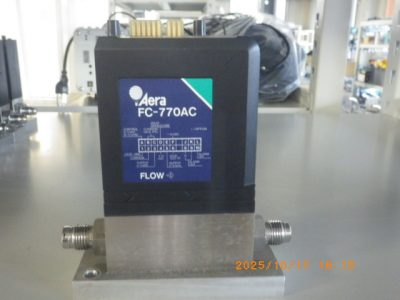 マスフローコントローラー（MFC） FC-770AC 写真1