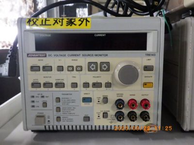 DC電圧電流発生器 TR6143 写真1