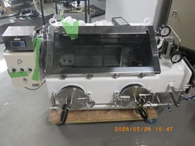 真空グローブボックス G-80-MV-AV 写真2