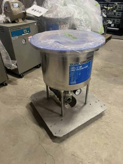 クライオポンプ U16P 写真1
