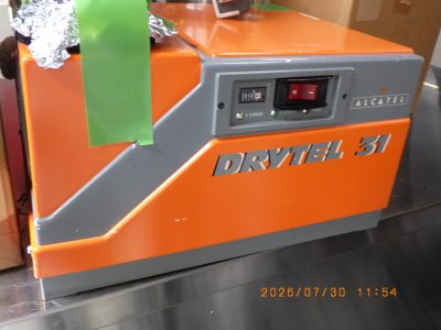 ドライ真空ポンプ アルカテル　Alcatel DRYTEL 31