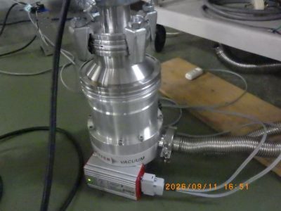 ターボ分子ポンプ（TMP） TMH262 写真2