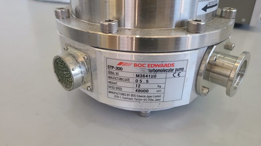 ターボ分子ポンプ STP-300 BOC EDWARDS（エドワーズ）