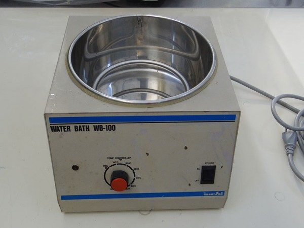 真空ポンプ LV-125 井内盛栄堂　イウチ　Iuchi