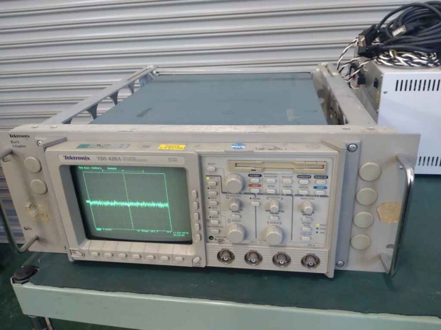 デジタルオシロスコープ TDS420A テクトロニクス　Tektronix