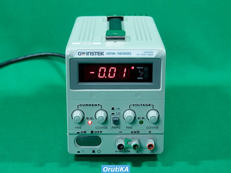 直流安定化電源 GPS-1830D