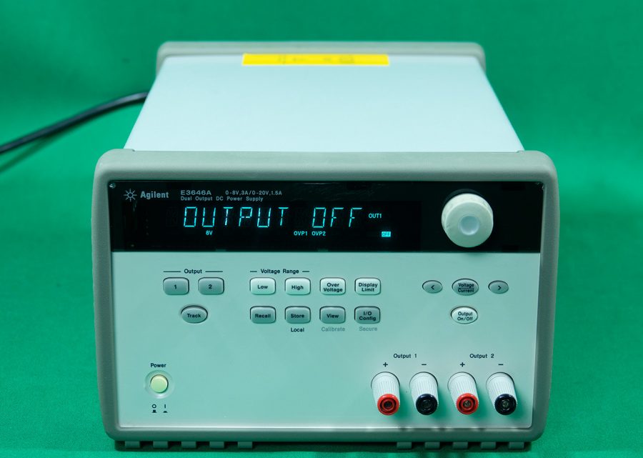 デュアル出力直流安定化電源 NEW E3646A キーサイト(HP/アジレント) Keysight