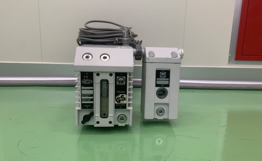 油封真空ポンプ D8B ライボルト　Leybold