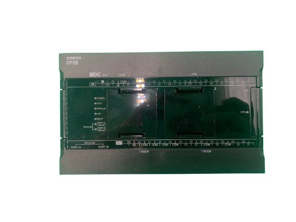 PLC（シーケンサー） CP2E オムロン　Omron