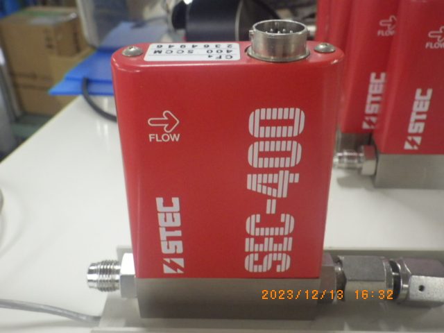 マスフローコントローラー（MFC） SEC-410NC 堀場エステック　Stec