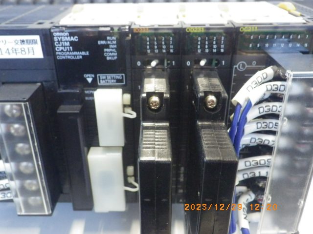 シーケンサー ID231 オムロン　Omron