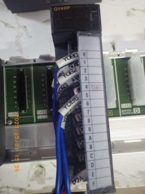 シーケンサー QY40P 三菱電機 Mitsubishi