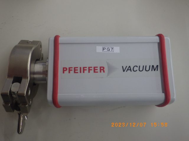バキュームゲージ PPT100 ファイファー　Pfeiffer