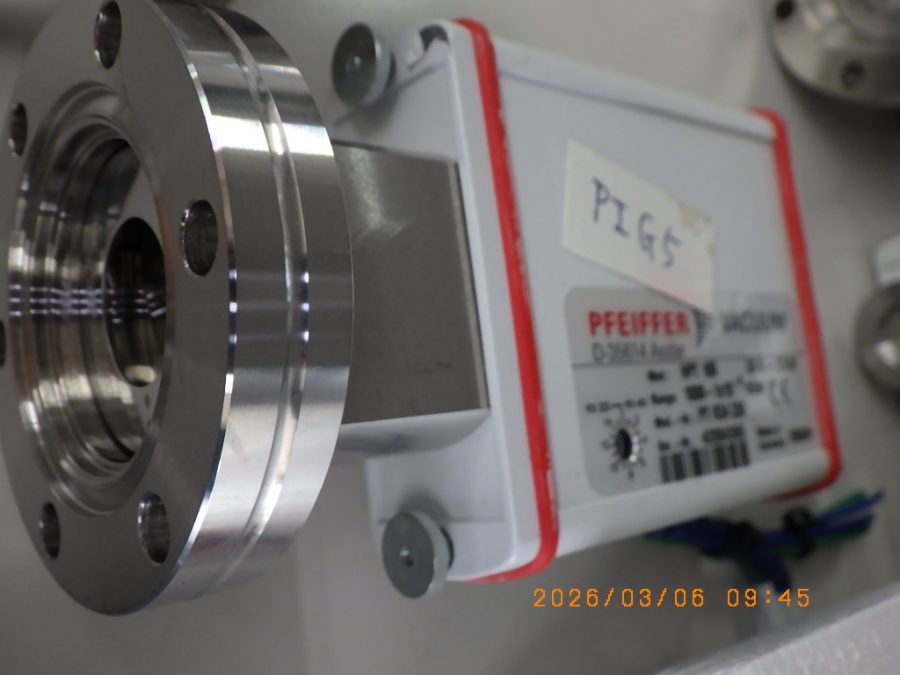 バキュームゲージ HPT100 ファイファー　Pfeiffer