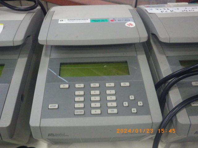 PCR装置 2720 Applied Biosystems