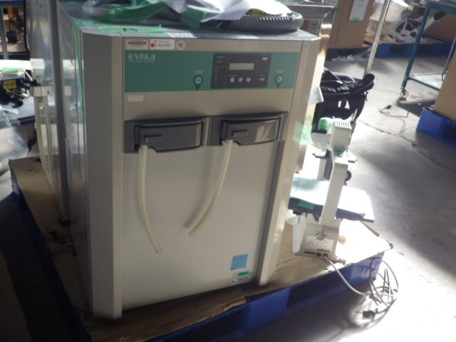 蒸留水製造装置 SA-2100E 東京理化器械　Eyela