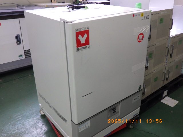 Constant Temperature Chamber IC602 Yamato