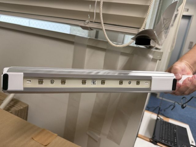 UV-C LED除菌装置 LIGHTSABER
